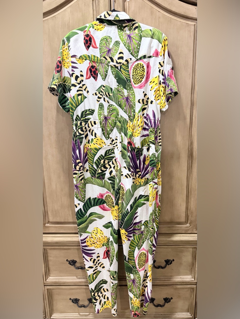 FarmRio Tropical Print Short-Sleeve Jumpsuit in White - Picture 8 of 12
